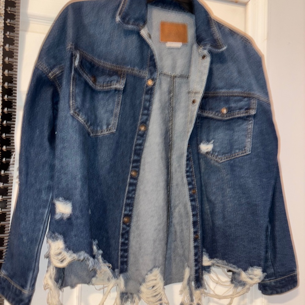 Distressed Denim Jacket brand new nwot rare thrashed ladies M - Picture 13 of 15